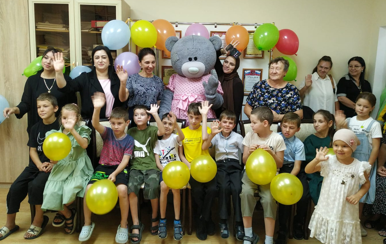 В рамках акции "Собери ребенка в школу" сегодня в стенах комплексного центра социальной защиты города Кизляра прошло мероприятие